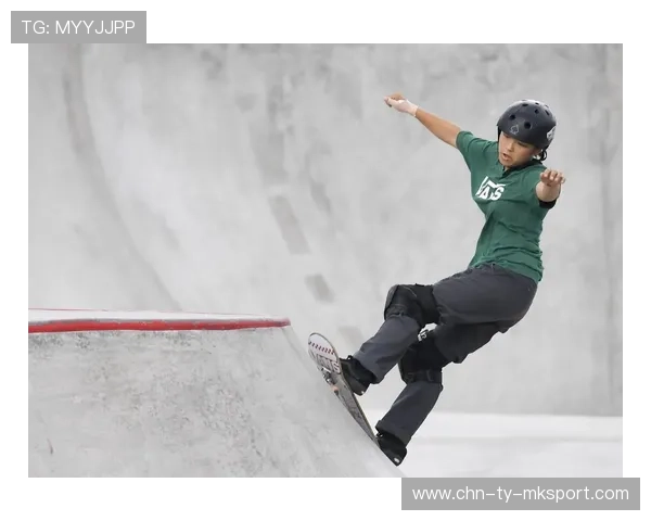 滑板公开赛动作升级,年轻选手登顶技术评分榜 滑板公开赛动作升级,年轻选手登顶技术评分榜