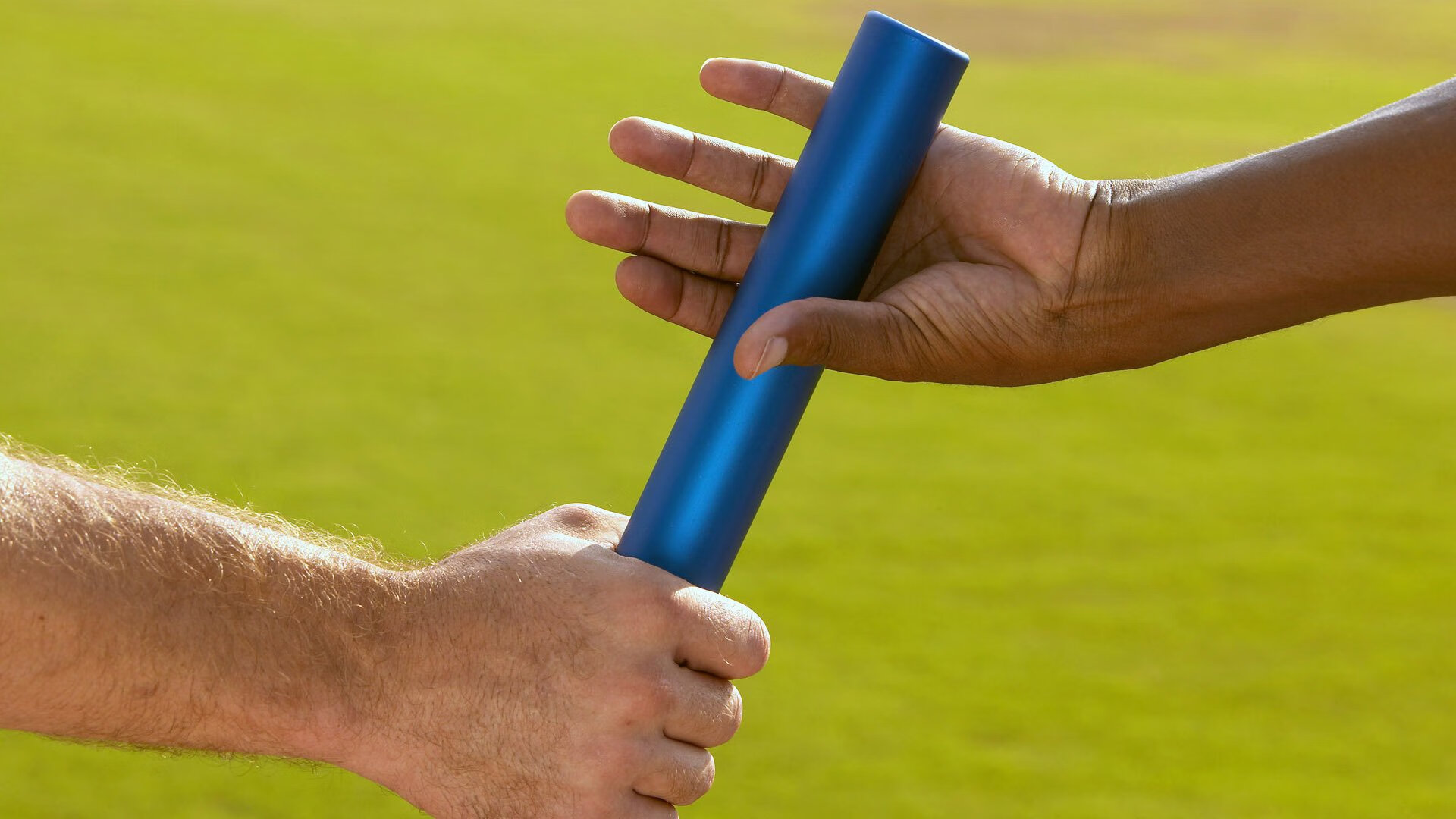 国家队战术强调防守与快攻转换，防守快攻的积极办法